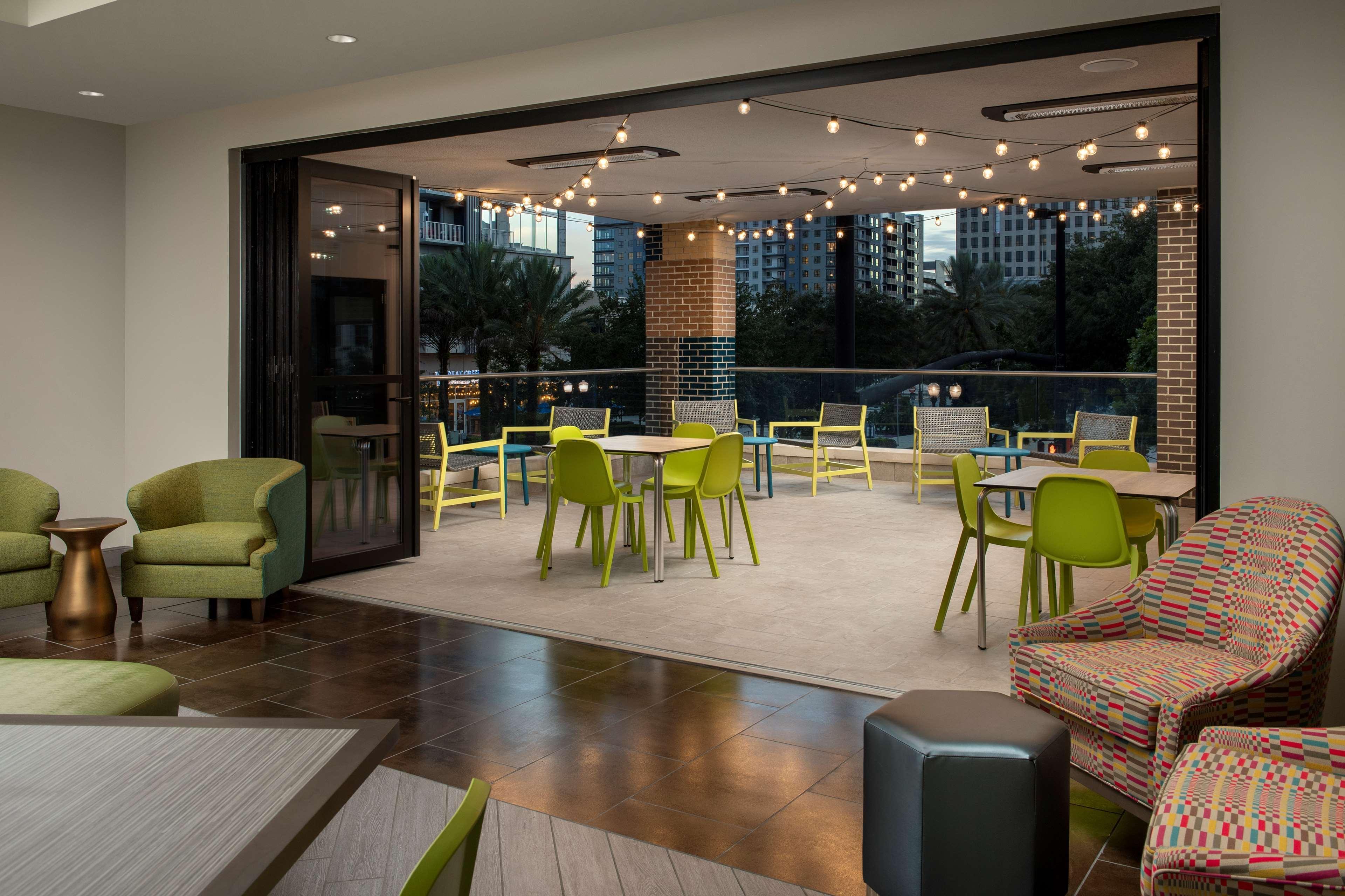 Hilton Garden Inn Orlando Downtown Exterior photo